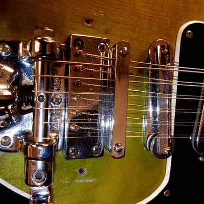 Burns DOUBLE SIX 1964 Green Sunburst. Maybe the RAREST BURNS GUITAR. With Tremolo System. Incredible image 12
