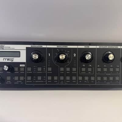 Moog Slim Phatty 2010s - Black
