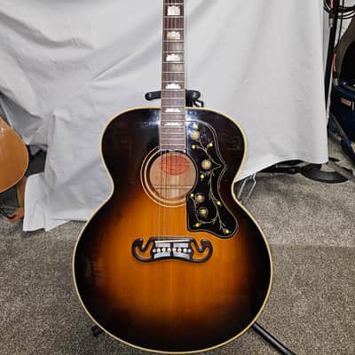 Gibson J 200 1955 - Sunburst image 1