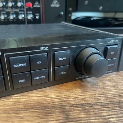 TC Electronic G Major Guitar Effects Processor 2000s - Black image 13