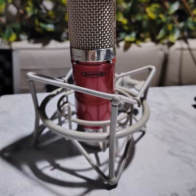 Avantone CK‑6 Classic Condenser Microphone – Red/Chrome – Shock Mount + Hard Case imagen 2