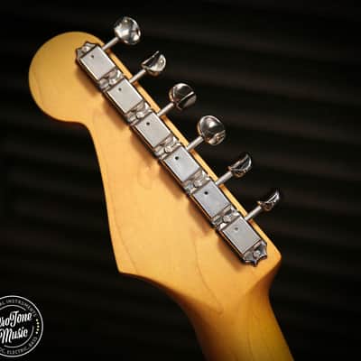 Fender JV Modified 50's Reissue Stratocaster HSS Two Tone Sunburst image 8