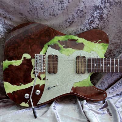 GB Liuteria Traditional Tele walnut burl and resin green image 2