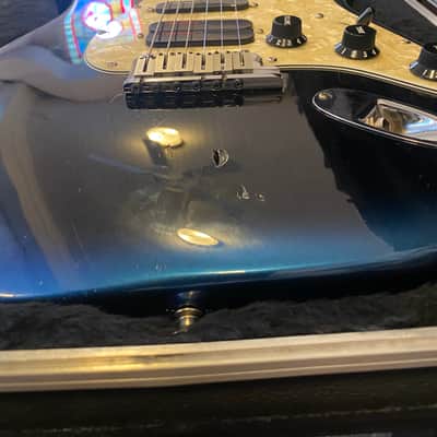 Fender Strat Plus Deluxe with Maple Fretboard 1991 - Blue Pearl Burst - UPGRADED LACE SENSOR BLUE S/ SILVER S/ RED Hum - FENDER HARDSHELL CASE (Center Latch Broke) image 6