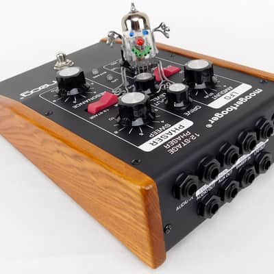 Moog Moogerfooger MF-103 12-Stage Phaser + Fast Neuwertig + OVP + 1,5J Garantie image 10