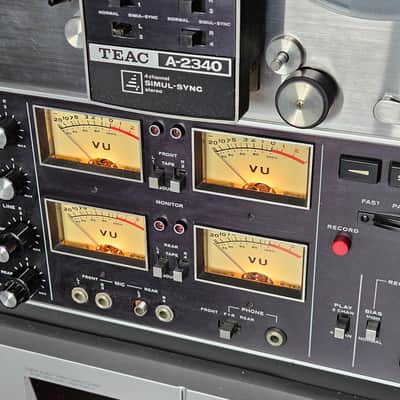 TEAC A-2340S 1/4" 4-Track Reel to Reel Tape Recorder 1970s - Silver image 8