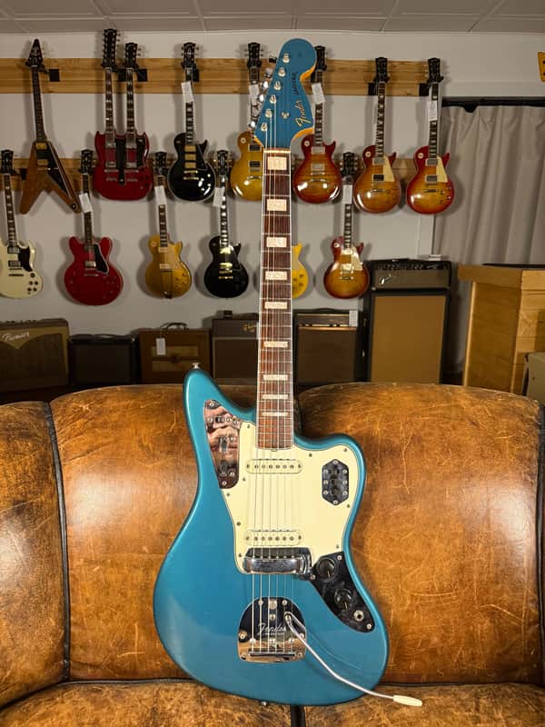 Fender Jaguar with Maple Fretboard 1966 - Lake Placid Blue
