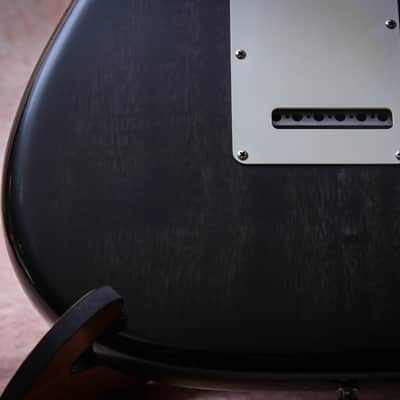 FENDER USA Custom Shop Deluxe Stratocaster AAA+ " Ebony Trans + Maple" (2012) image 20