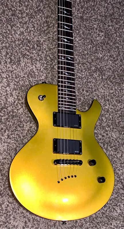 Dean Deceiver gold Electric Guitar emg pickups image 1
