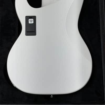 Jackson X Series Concert Bass CBXNT DX V 2022 - Present - Snow White image 9