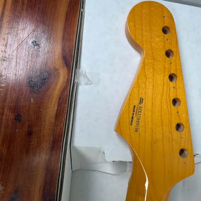 Fender 50's Strat Neck - Nitro finish 2010's - Nitrocellulose Lacquer image 3