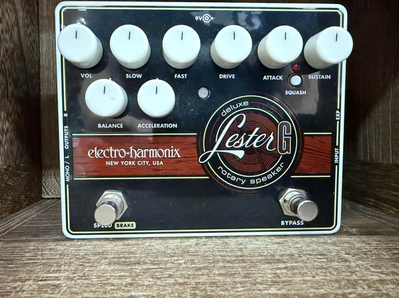 Electro-Harmonix Lester G Deluxe Rotary Speaker 2015 - Present - Black / Brown image 1