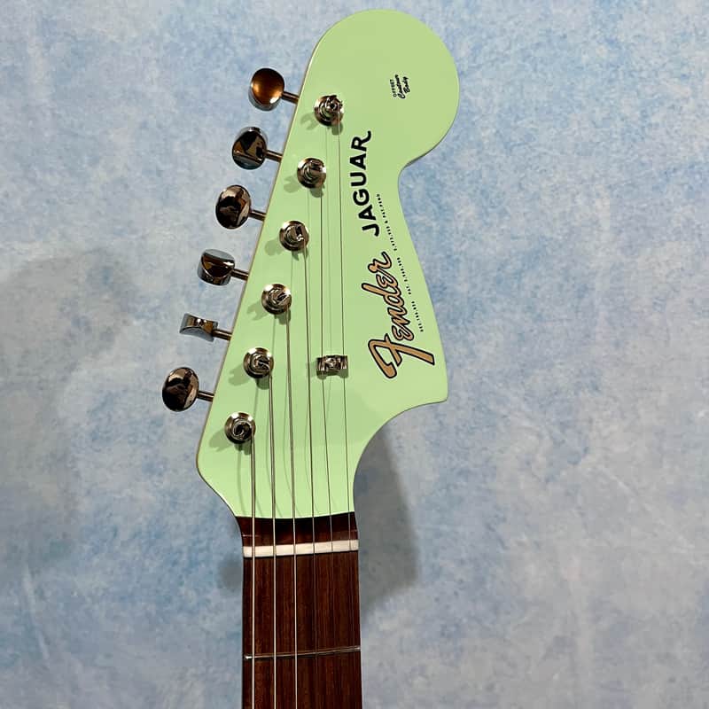 Fender FSR Collection Traditional II 60s Jaguar Surf Green with