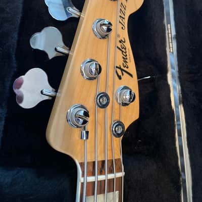 Fender American Deluxe Jazz Bass V with Rosewood Fretboard 2010 - 2016 - 3-Color Sunburst image 3