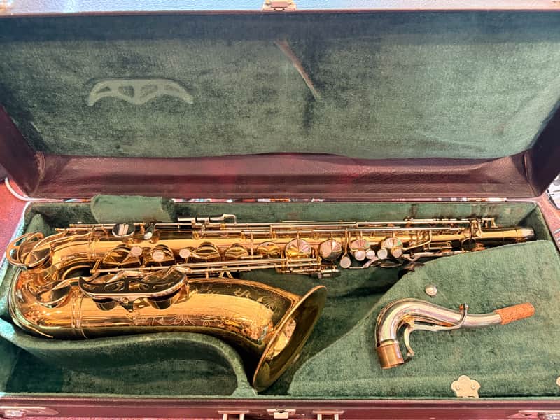 King Super 20 Tenor Saxophone