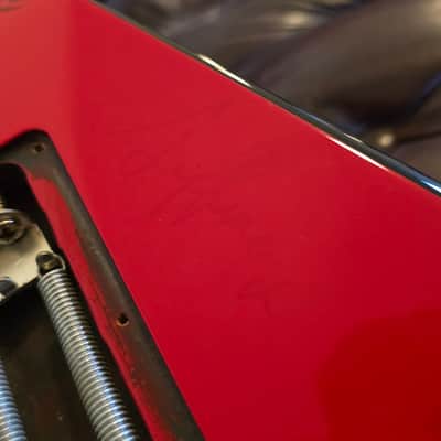 Jackson Demmelition King V ex LONDON CROBAR Soho Metal Rock Bar Artist Signed Phil Demmel Machine Head Signature Flying V EMG 81 85 Zakk Wylde Set Floyd Rose Electric Guitar image 19