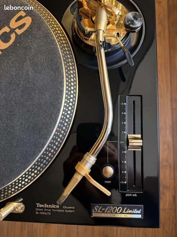 Technics SL1200LTD GOLD Turntable - Excellent Condition image 1