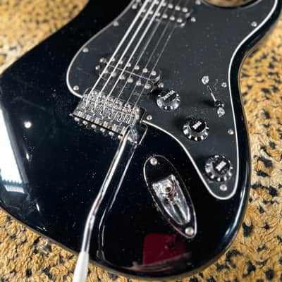 Fender Stratocaster Standard HH MIM 2016 - Black image 4