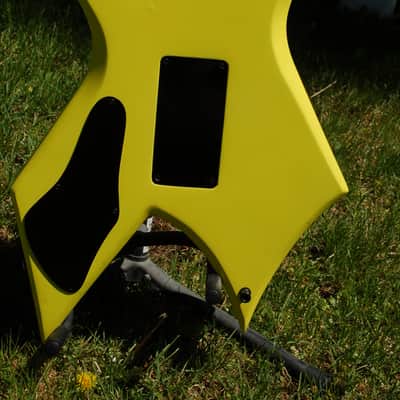 Vintage USA  BC Rich Small body Warlock 1987 Yellow image 5