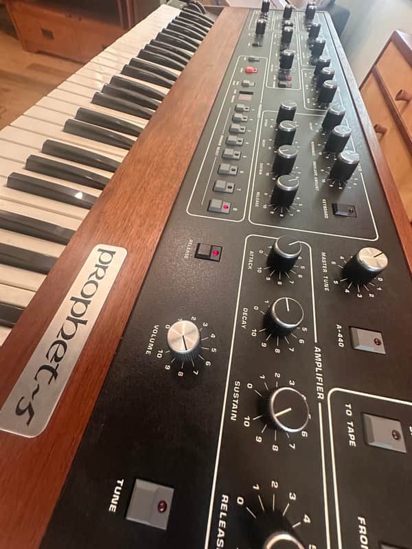 Sequenial Circuits Prophet 5 Rev 3.2 (vintage) 1981 - wood image 1