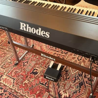 Vintage Rhodes MK-80 Digital Electric Piano Weighted 88-Key Keyboard