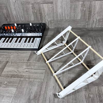 25º Stand for Arturia MicroFREAK Synthesizer - DWL - Color WHITE - by KZcraftworks - US Seller image 5