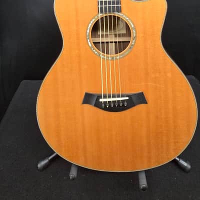 Taylor 2010 Baritone 6 wih case image 2