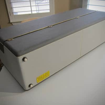 ORCOA by Farfisa Air Organ Model 311 Concert Traveler 24 Chords Made in Italy Circa-1960s-Two Tone Grey image 17