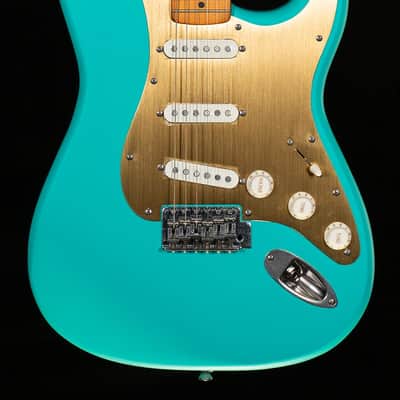 Squier 40th Anniversary Stratocaster Vintage Edition Maple Fingerboard Satin Sea Foam Green (435) image 3