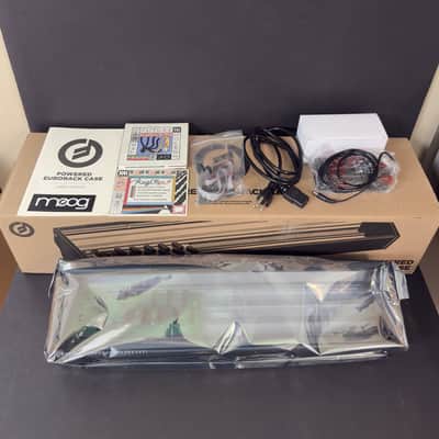 Moog 104HP Powered Eurorack Case 2022 - Present - Black image 3