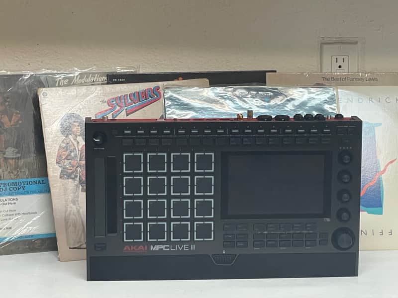 Akai MPC Live III Standalone Sampler / Sequencer 2025 - Present - Black