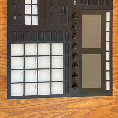 Native Instruments Maschine MKIII 2023 Black image 2