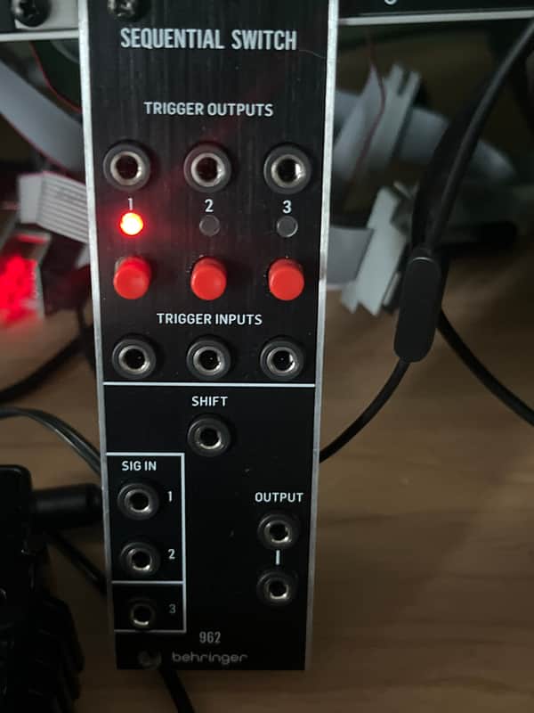 Behringer 962 Sequential Switch Eurorack Synthesizer Module 2020 - Present - Black Bild 1