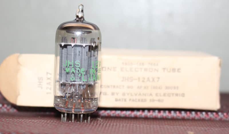 SYLVANIA JHS (JAN) 12AX7 ECC83 LONG PLATE HALO GETTER COPR GRID POST TIGHT BALANCE TEST NOS+++ IN BOX VINTAGE 1960