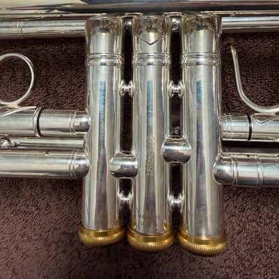 Chinese made Trumpet labeled as Bach LT180S-72 Bb Silver with Gold Trim & Case LT180S-72 2025 - Silver image 6