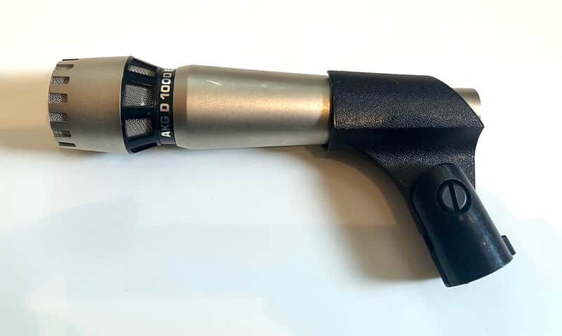 AKG D1000E Vintage Dynamic Microphone w/Clip image 1