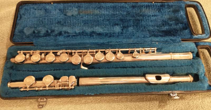 Yamaha YFL-22n flute - Silver-Plated image 1