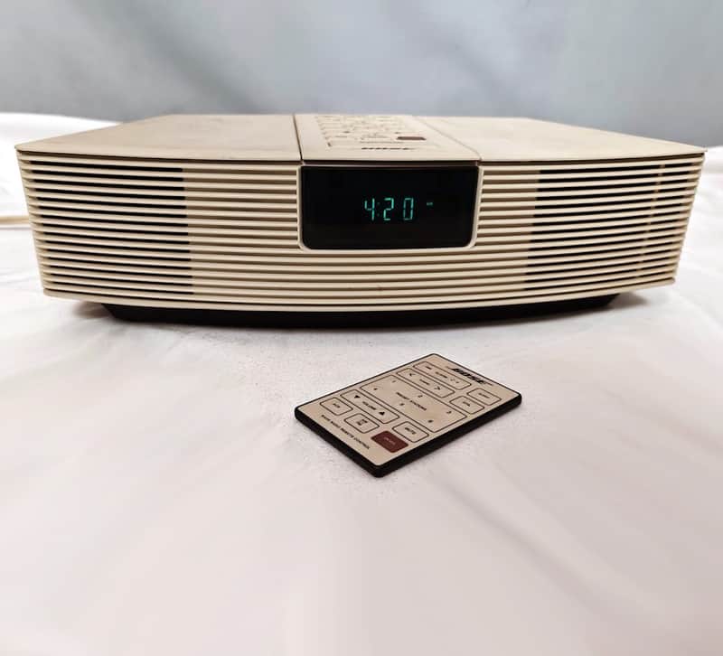 Bose Wave Radio AM/FM Alarm Clock Mod. AWR1-W1 90s image 1