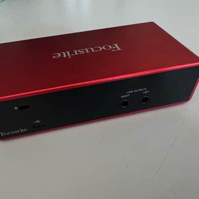 Focusrite Scarlett Solo 3rd Gen USB Audio Interface 2019 - Present - Red / Black image 4