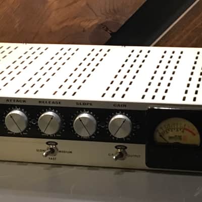 InnerTUBE Audio Atomic Squeezebox Single Channel Tube Compressor