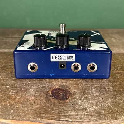 MXR EVH30 5150 Chorus 2018 - Present - Blue/Cream image 7