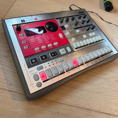 Korg Electribe-R ER-1 Rhythm Synthesizer 2000s - Silver