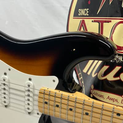 Fender 60th Anniversary American Vintage 1954 Stratocaster Strat Electric Guitar 2014 with Hard Case - 2-Color Sunburst image 3