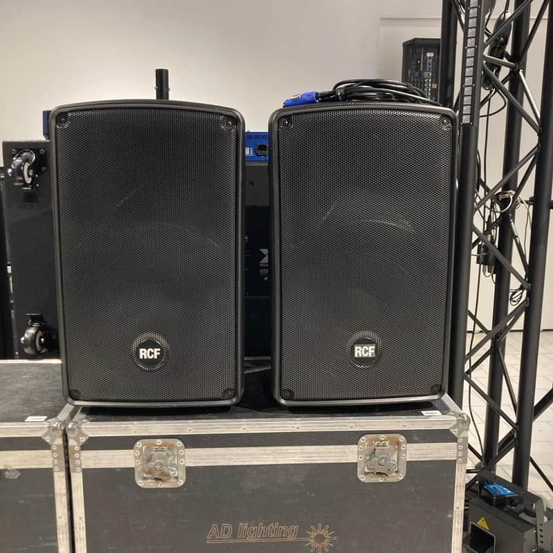 RCF HD 32-A MK4 2-Way 1400-Watt 12" Active Loudspeaker (pair) 2020s - Black image 1
