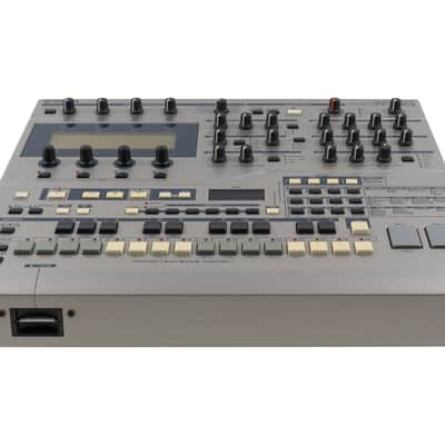 Yamaha RS7000 Production Workstation image 2