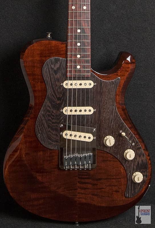 【希少】Knaggs Guitars Choptank Walnut Knaggs Choptank Tier 3 English Walnut, Flame Maple Top