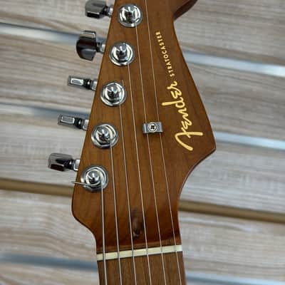 Fender 70th Anniversary Ultra Stratocaster HSS 2024 - Amethyst image 4
