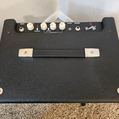 Fender Rumble 25 image 3
