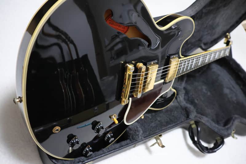 Gibson USA Custom Shop 2005 ES-355 Gold Hardware Ebony Finger Board Hard case
