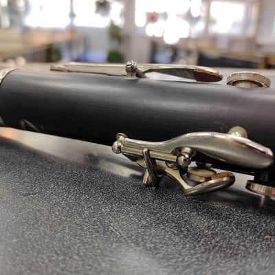 Millennium Winds Bb Student Clarinet with Yamaha 4C Mouthpiece 2020's - Black image 6